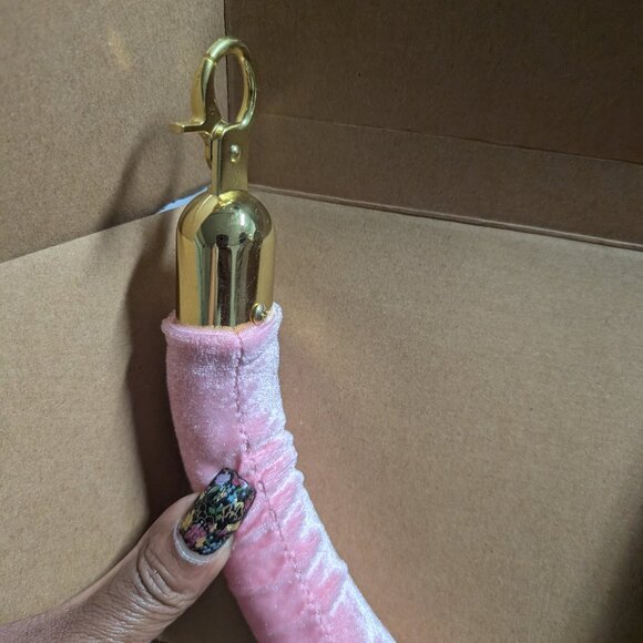Pink Velvet Stanchion Rope 4 Feet Velvet Ropes with Gold Clasps for Party Hotels - Picture 1 of 3